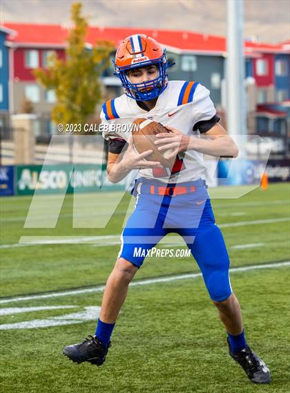 Thumbnail 2 in Water Canyon vs Rich (UHSAA 8-player Semifinal) photogallery.