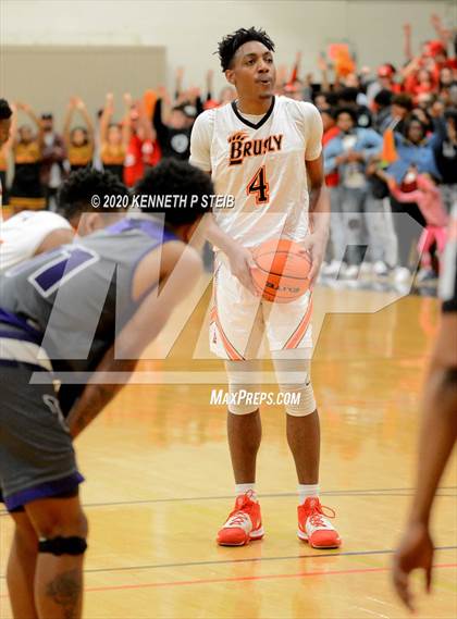 Thumbnail 1 in Brusly vs. Ville Platte (LHSAA 3A Quarterfinal) photogallery.