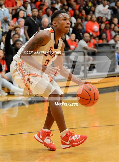 Thumbnail 2 in Brusly vs. Ville Platte (LHSAA 3A Quarterfinal) photogallery.