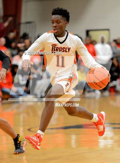 Thumbnail 1 in Brusly vs. Ville Platte (LHSAA 3A Quarterfinal) photogallery.