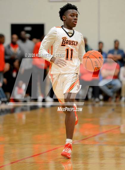 Thumbnail 1 in Brusly vs. Ville Platte (LHSAA 3A Quarterfinal) photogallery.