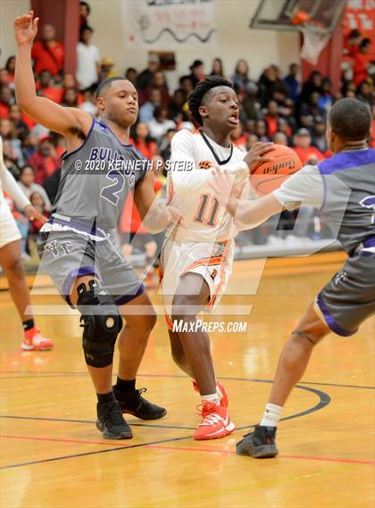Thumbnail 3 in Brusly vs. Ville Platte (LHSAA 3A Quarterfinal) photogallery.