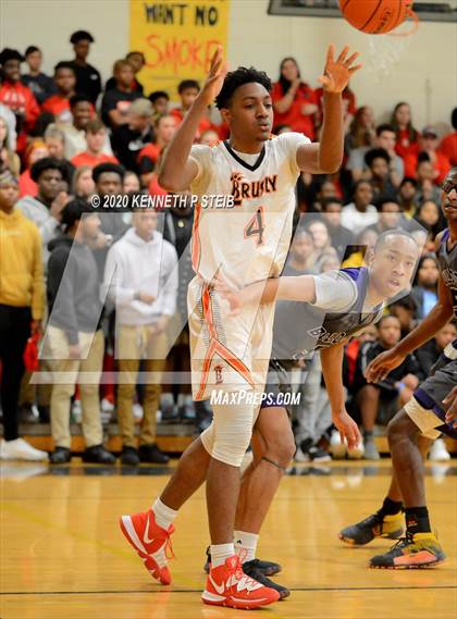 Thumbnail 2 in Brusly vs. Ville Platte (LHSAA 3A Quarterfinal) photogallery.