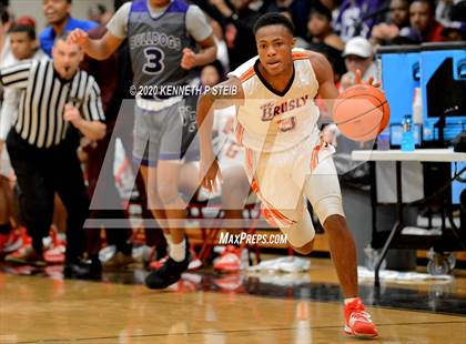 Thumbnail 2 in Brusly vs. Ville Platte (LHSAA 3A Quarterfinal) photogallery.
