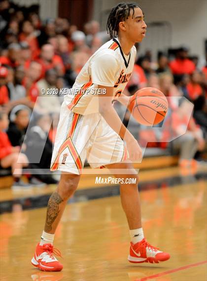 Thumbnail 2 in Brusly vs. Ville Platte (LHSAA 3A Quarterfinal) photogallery.