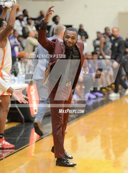 Thumbnail 3 in Brusly vs. Ville Platte (LHSAA 3A Quarterfinal) photogallery.