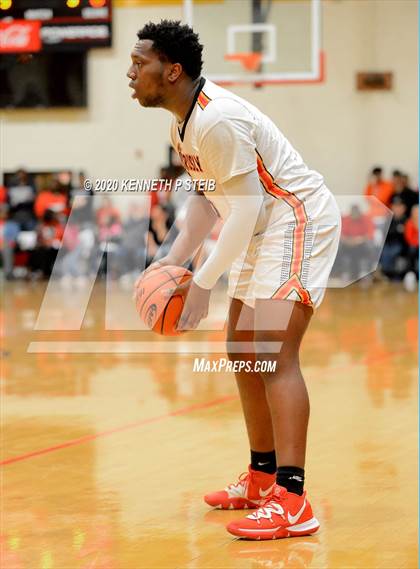 Thumbnail 3 in Brusly vs. Ville Platte (LHSAA 3A Quarterfinal) photogallery.