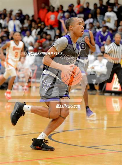 Thumbnail 2 in Brusly vs. Ville Platte (LHSAA 3A Quarterfinal) photogallery.