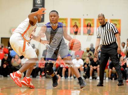 Thumbnail 2 in Brusly vs. Ville Platte (LHSAA 3A Quarterfinal) photogallery.