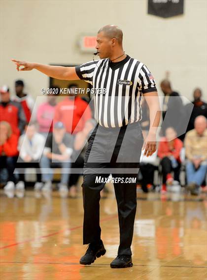 Thumbnail 3 in Brusly vs. Ville Platte (LHSAA 3A Quarterfinal) photogallery.