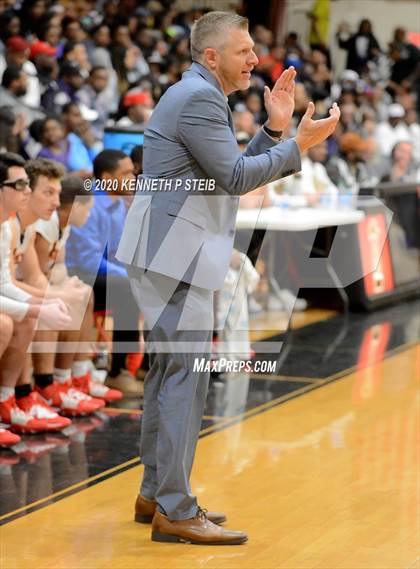 Thumbnail 2 in Brusly vs. Ville Platte (LHSAA 3A Quarterfinal) photogallery.