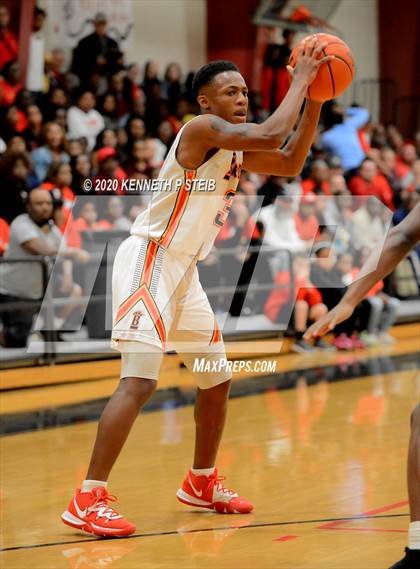Thumbnail 2 in Brusly vs. Ville Platte (LHSAA 3A Quarterfinal) photogallery.