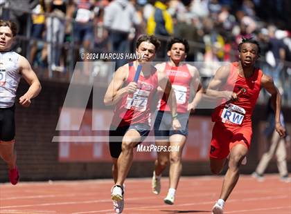Thumbnail 2 in Penn Relays (4 X 100 Meter) photogallery.