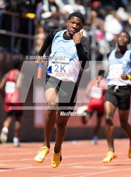 Thumbnail 3 in Penn Relays (4 X 100 Meter) photogallery.