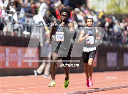 Thumbnail 1 in Penn Relays (4 X 100 Meter) photogallery.