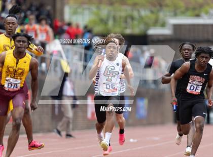 Thumbnail 3 in Penn Relays (4 X 100 Meter) photogallery.