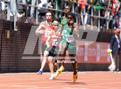 Thumbnail 3 in Penn Relays (4 X 100 Meter) photogallery.