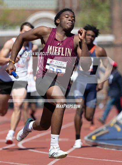 Thumbnail 3 in Penn Relays (4 X 100 Meter) photogallery.