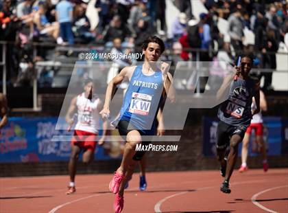 Thumbnail 3 in Penn Relays (4 X 100 Meter) photogallery.