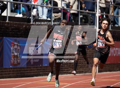 Thumbnail 2 in Penn Relays (4 X 100 Meter) photogallery.
