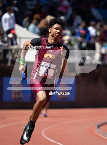 Thumbnail 3 in Penn Relays (4 X 100 Meter) photogallery.
