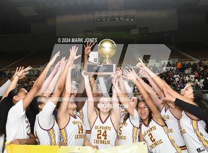 Thumbnail 2 in Mesquite vs. Salpointe Catholic (AIA 4A Final - Awards) photogallery.