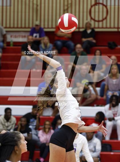 Thumbnail 2 in Leo @ Fort Wayne North Side photogallery.
