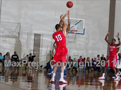 Thumbnail 3 in King vs. Parkview (Whataburger Tournament) photogallery.