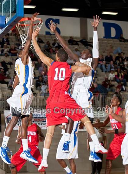 Thumbnail 1 in King vs. Parkview (Whataburger Tournament) photogallery.