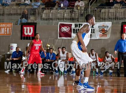 Thumbnail 2 in King vs. Parkview (Whataburger Tournament) photogallery.