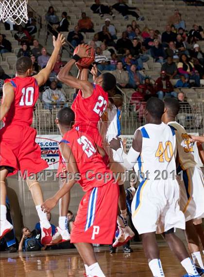 Thumbnail 1 in King vs. Parkview (Whataburger Tournament) photogallery.