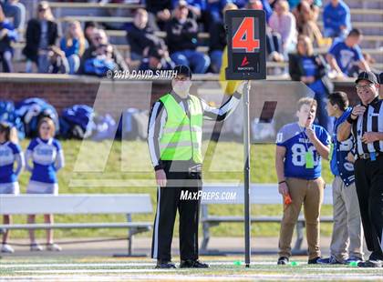 Thumbnail 1 in Mound City/Craig vs. Southwest/Hale/Tina-Avalon (MSHSAA 8-Man Championship) photogallery.