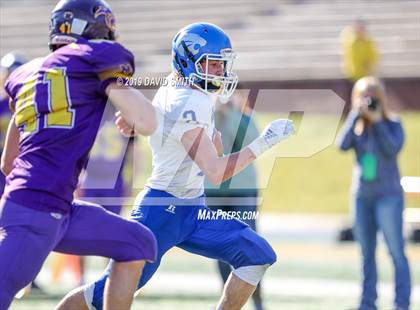 Thumbnail 3 in Mound City/Craig vs. Southwest/Hale/Tina-Avalon (MSHSAA 8-Man Championship) photogallery.