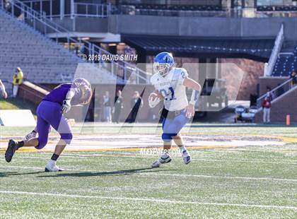 Thumbnail 2 in Mound City/Craig vs. Southwest/Hale/Tina-Avalon (MSHSAA 8-Man Championship) photogallery.