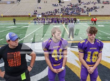 Thumbnail 2 in Mound City/Craig vs. Southwest/Hale/Tina-Avalon (MSHSAA 8-Man Championship) photogallery.