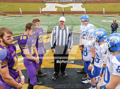 Thumbnail 2 in Mound City/Craig vs. Southwest/Hale/Tina-Avalon (MSHSAA 8-Man Championship) photogallery.