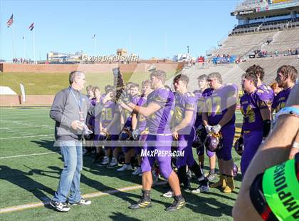 Thumbnail 3 in Mound City/Craig vs. Southwest/Hale/Tina-Avalon (MSHSAA 8-Man Championship) photogallery.