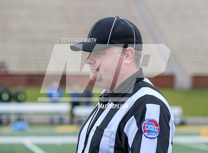 Thumbnail 3 in Mound City/Craig vs. Southwest/Hale/Tina-Avalon (MSHSAA 8-Man Championship) photogallery.