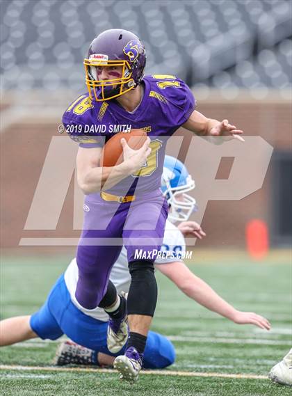 Thumbnail 1 in Mound City/Craig vs. Southwest/Hale/Tina-Avalon (MSHSAA 8-Man Championship) photogallery.