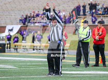 Thumbnail 3 in Mound City/Craig vs. Southwest/Hale/Tina-Avalon (MSHSAA 8-Man Championship) photogallery.