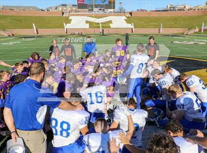 Thumbnail 1 in Mound City/Craig vs. Southwest/Hale/Tina-Avalon (MSHSAA 8-Man Championship) photogallery.