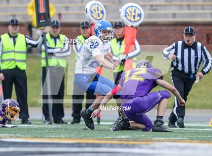Thumbnail 2 in Mound City/Craig vs. Southwest/Hale/Tina-Avalon (MSHSAA 8-Man Championship) photogallery.