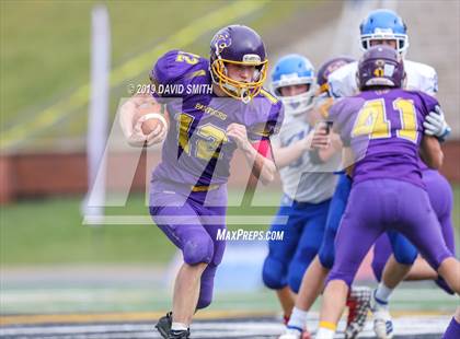 Thumbnail 1 in Mound City/Craig vs. Southwest/Hale/Tina-Avalon (MSHSAA 8-Man Championship) photogallery.