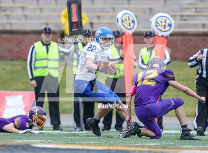 Thumbnail 1 in Mound City/Craig vs. Southwest/Hale/Tina-Avalon (MSHSAA 8-Man Championship) photogallery.