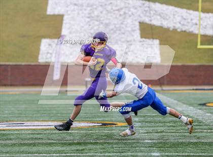 Thumbnail 2 in Mound City/Craig vs. Southwest/Hale/Tina-Avalon (MSHSAA 8-Man Championship) photogallery.