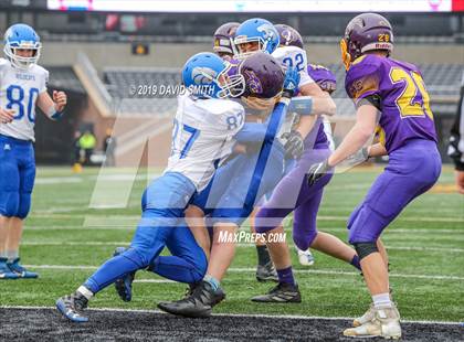 Thumbnail 3 in Mound City/Craig vs. Southwest/Hale/Tina-Avalon (MSHSAA 8-Man Championship) photogallery.