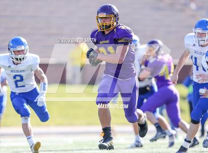 Thumbnail 2 in Mound City/Craig vs. Southwest/Hale/Tina-Avalon (MSHSAA 8-Man Championship) photogallery.