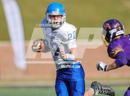 Thumbnail 2 in Mound City/Craig vs. Southwest/Hale/Tina-Avalon (MSHSAA 8-Man Championship) photogallery.