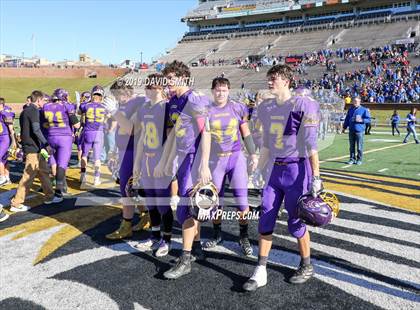 Thumbnail 1 in Mound City/Craig vs. Southwest/Hale/Tina-Avalon (MSHSAA 8-Man Championship) photogallery.