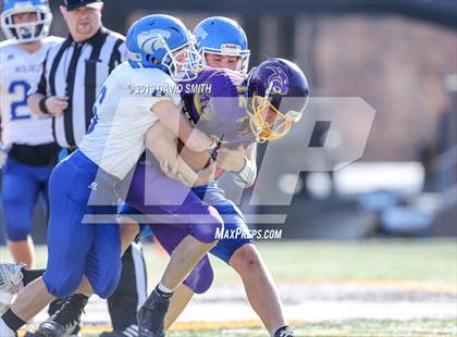 Thumbnail 3 in Mound City/Craig vs. Southwest/Hale/Tina-Avalon (MSHSAA 8-Man Championship) photogallery.